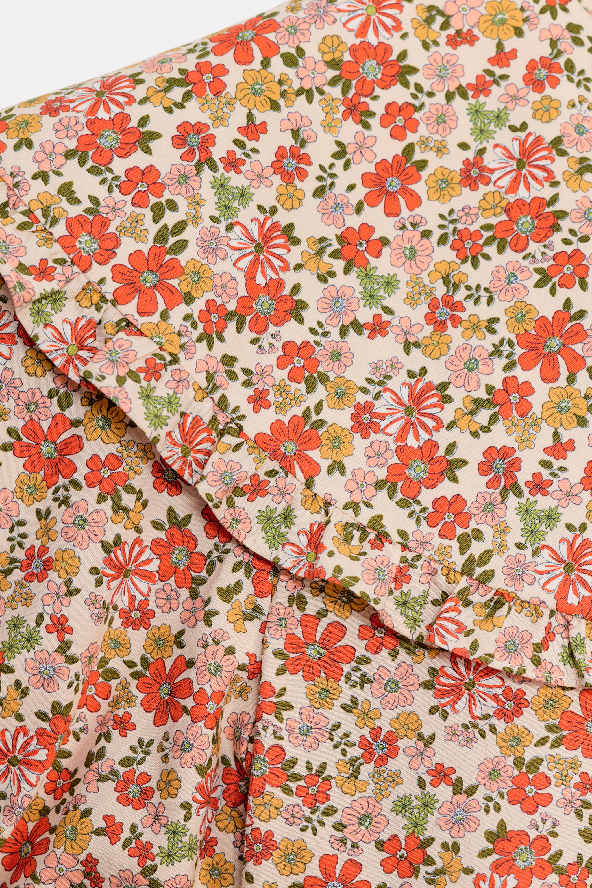 CHEMISE À IMPRIMÉ FLEURI ET COL CLAUDINE